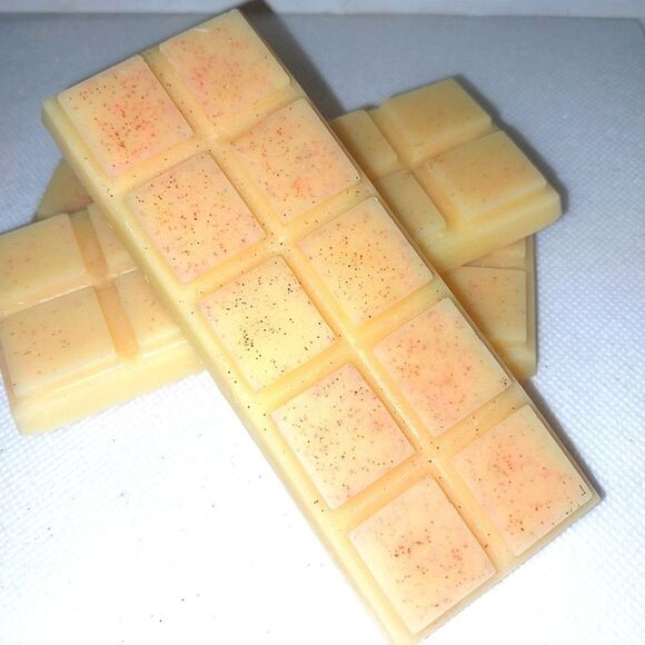 Hand crafted Princess Belle wax melt glitter bar 1pc - Picture 7 of 8